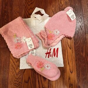 H&M Germany Girls 6-8 Y Scarf Hat Mittens Pink Flowers Lambs Wool NEW VTG Y2K